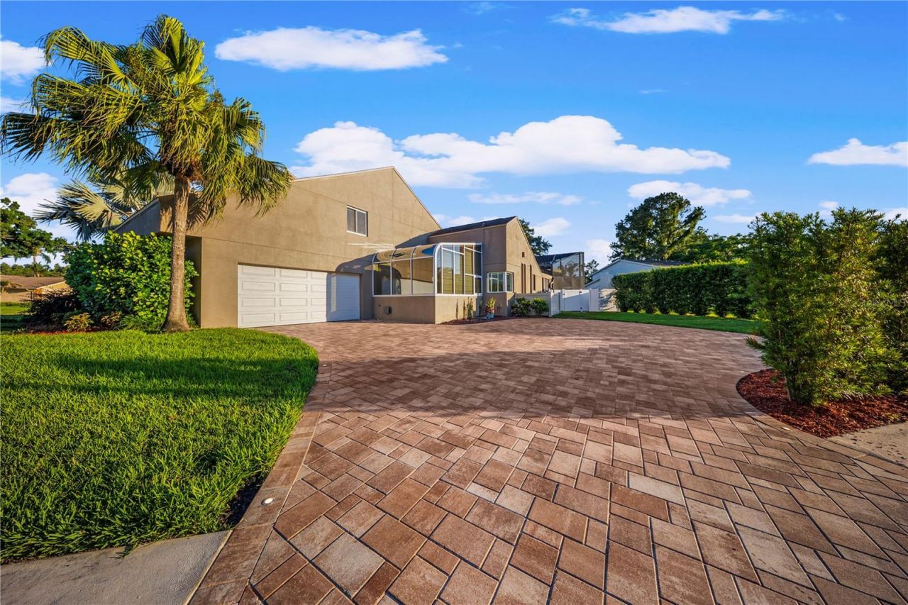 12416 Stillwater Terrace Drive, Tampa, FL 33618 Photo