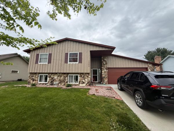 7945 Ideal Avenue S, Cottage Grove, MN 55016
