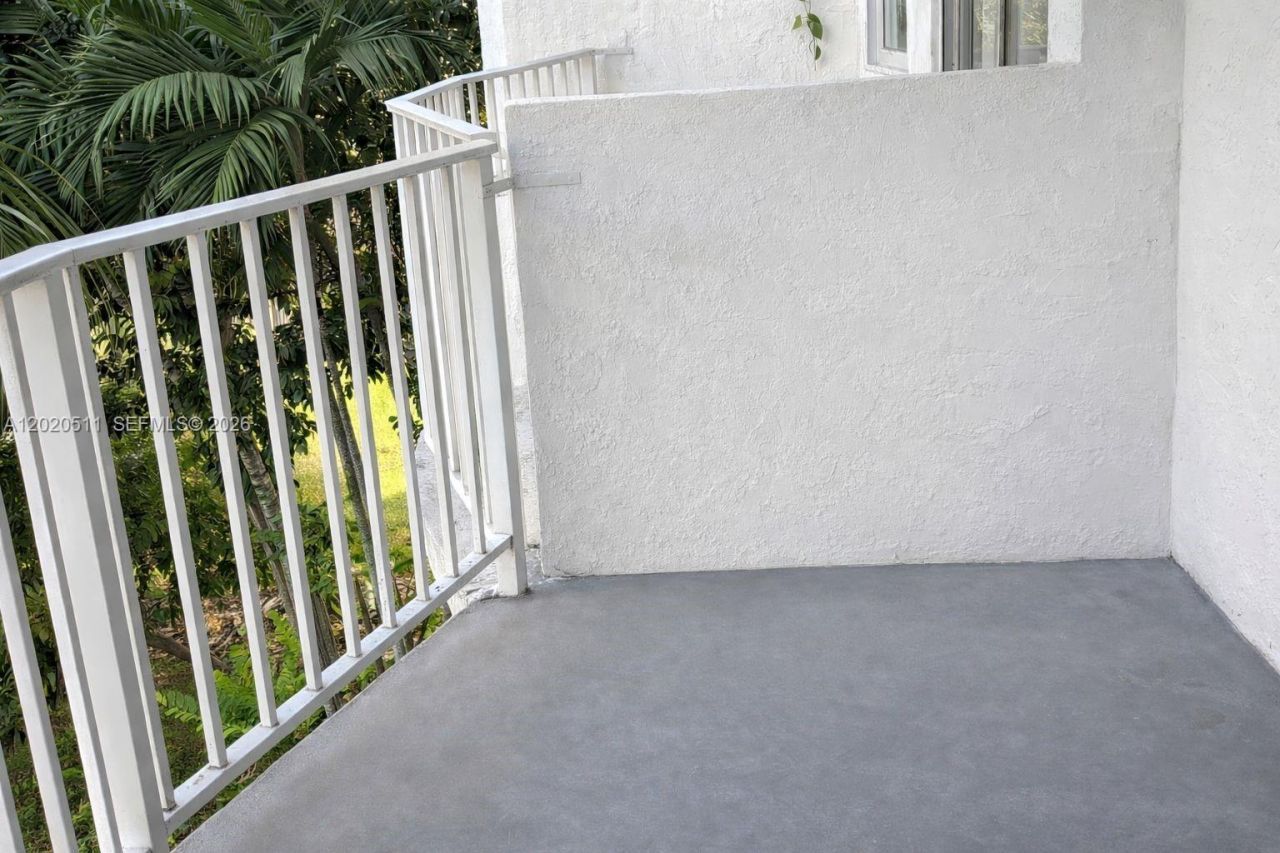 496 NW 165th , Unit D-412, Miami, FL 33169 Photo