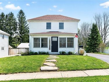26 Buell Street, Akron, NY 14001