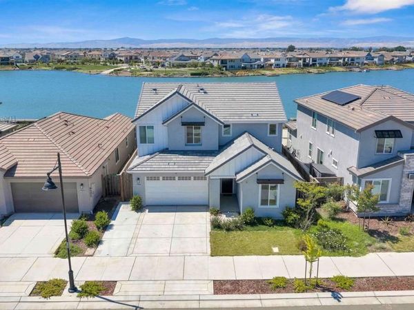 3098 Mulholland Dr, Lathrop, CA 95330