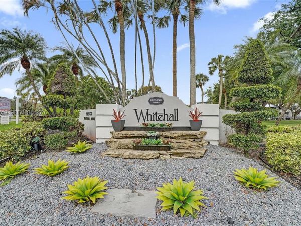 1502 Whitehall Dr , Unit 305, Davie, FL 33324