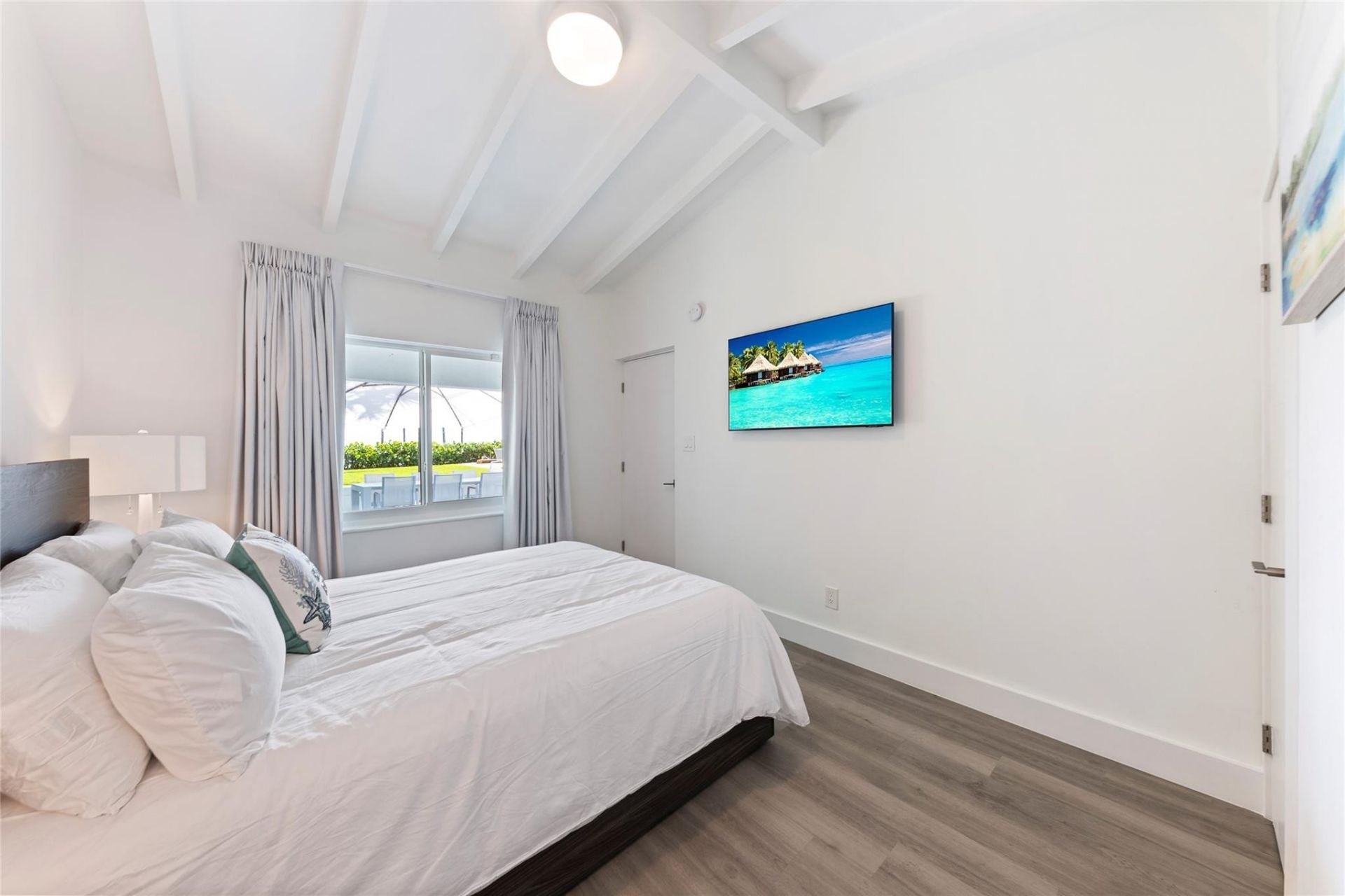 1663 N Fort Lauderdale Beach Boulevard, Fort Lauderdale, FL 33305 Photo