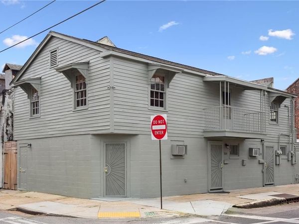550 ST FERDINAND Street , New Orleans, LA 70116