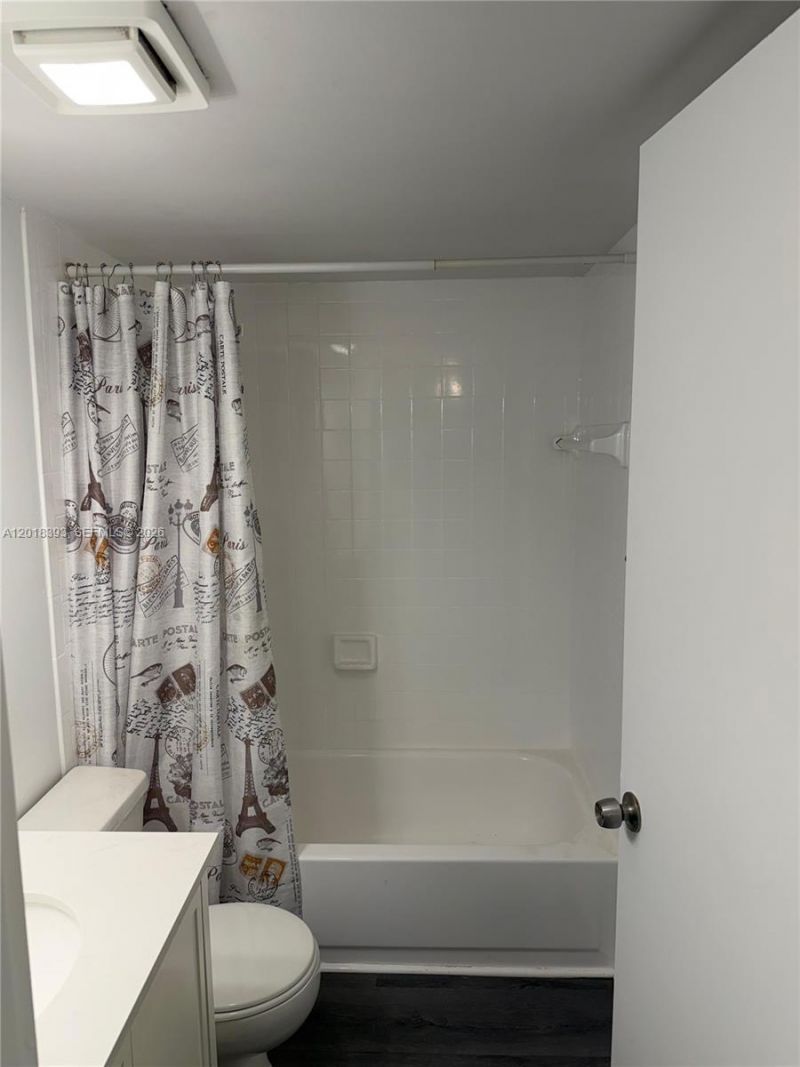 1740 NW N River Dr , Unit 325, Miami, FL 33125 Photo