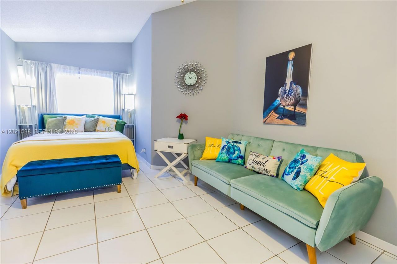 1327 Seagrape Cir, Weston, FL 33326 Photo