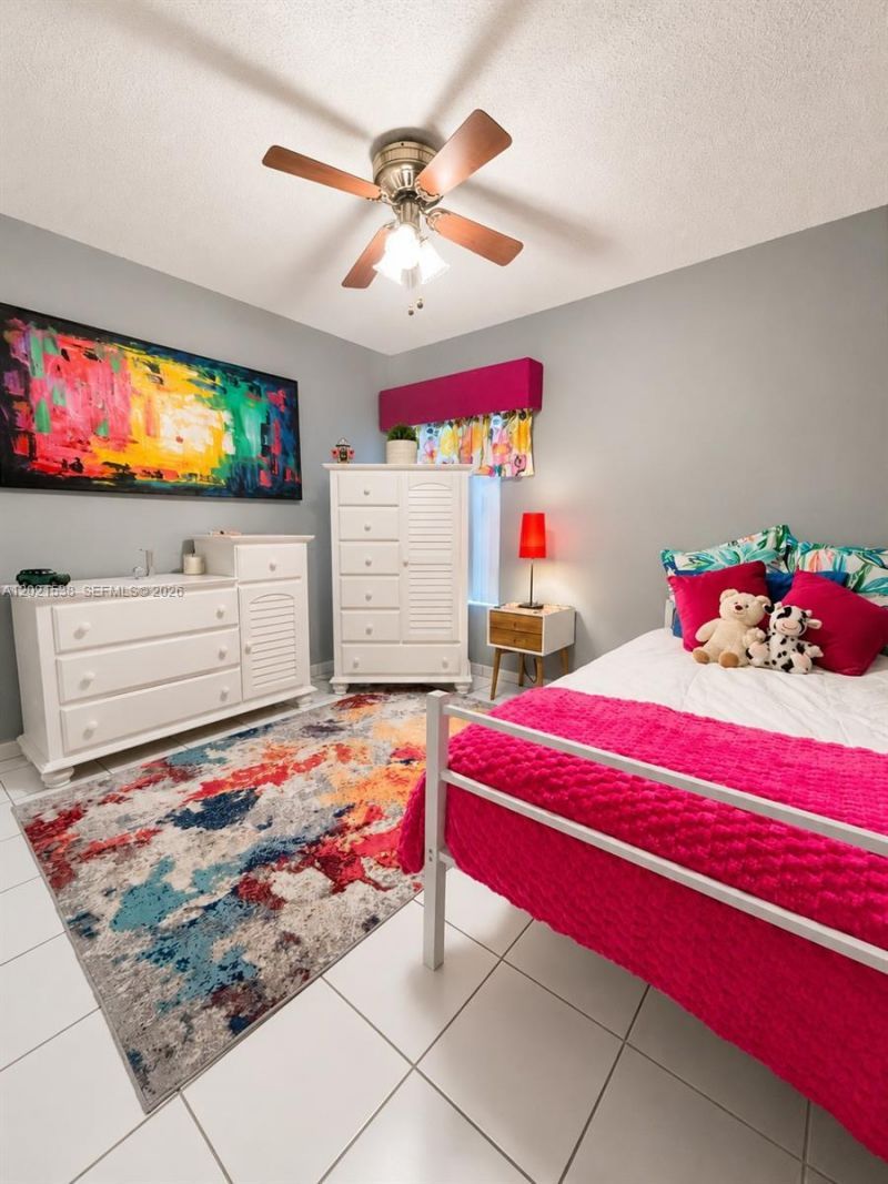 1327 Seagrape Cir, Weston, FL 33326 Photo