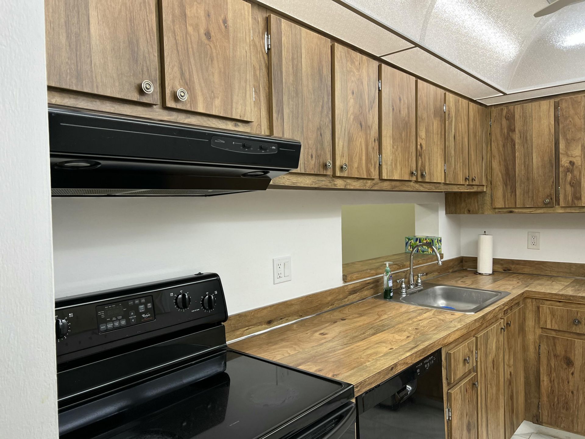 5220 Las Verdes Circle, Unit 101, Delray Beach, FL 33484 Photo