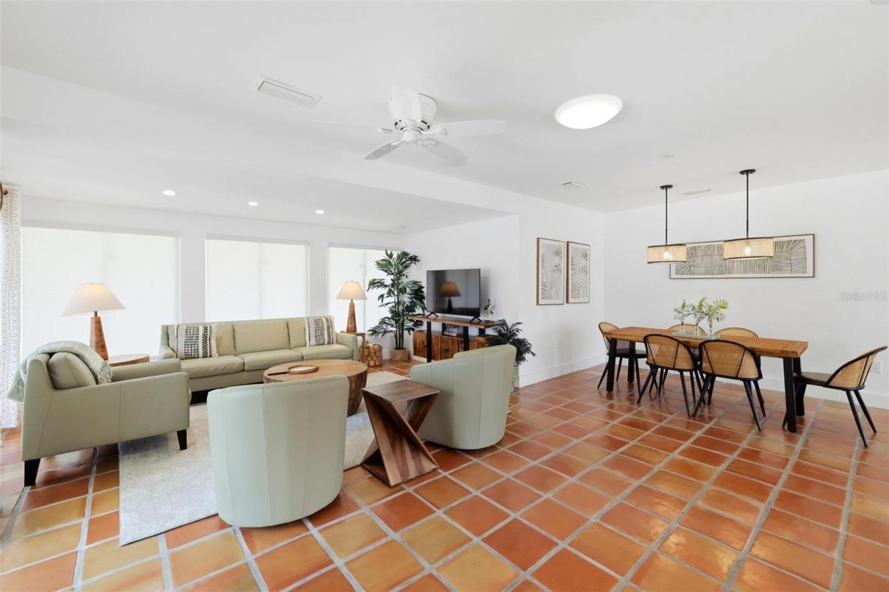 409 N Washington Drive, Sarasota, FL 34236 Photo