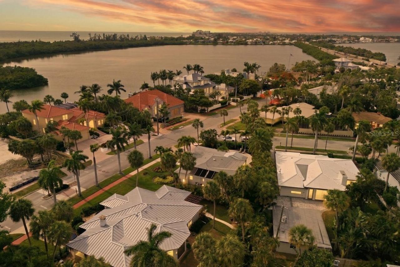409 N Washington Drive, Sarasota, FL 34236 Photo