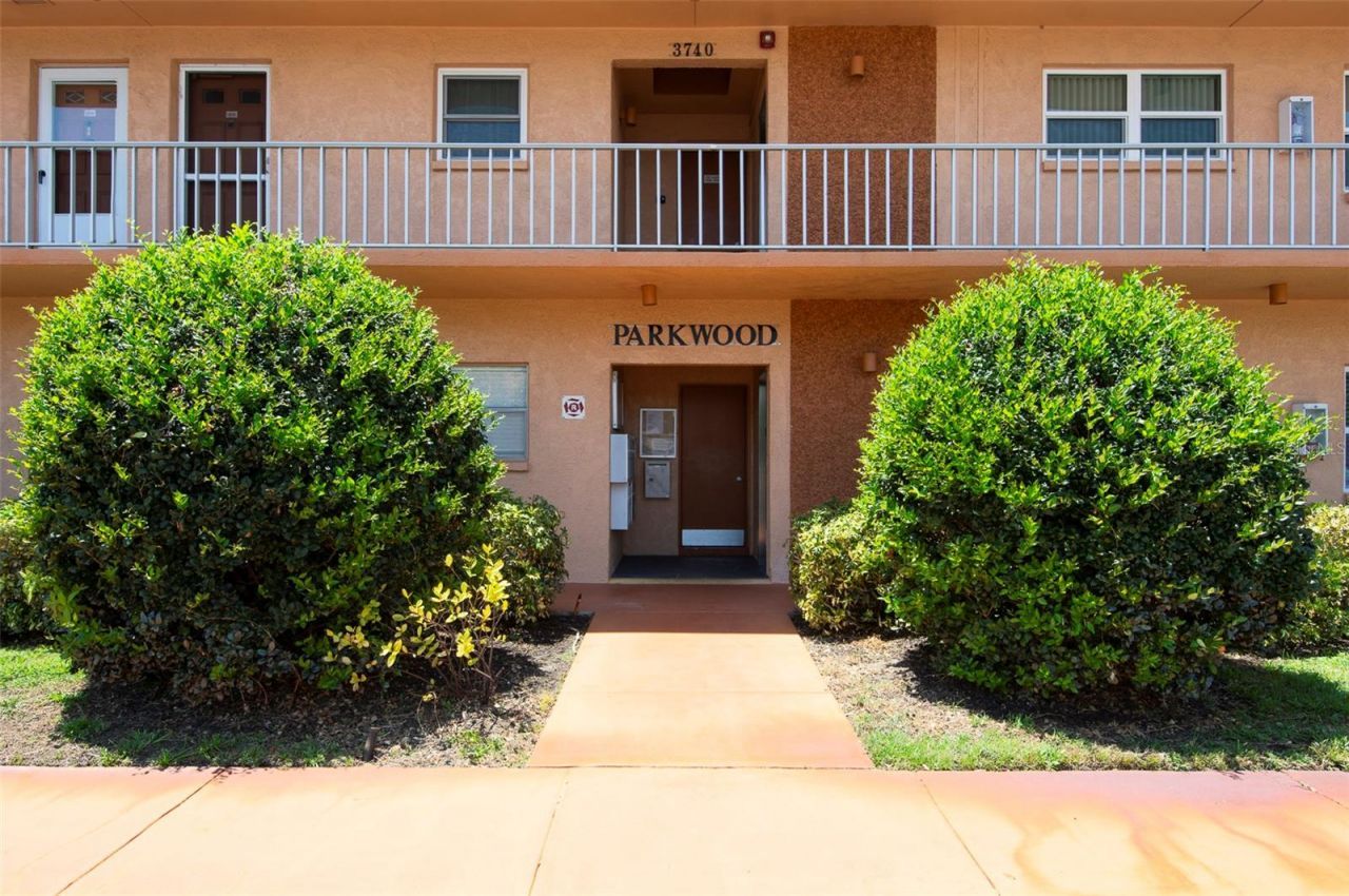 3740 58th Street N, Unit 106, Saint Petersburg, FL 33710 Photo