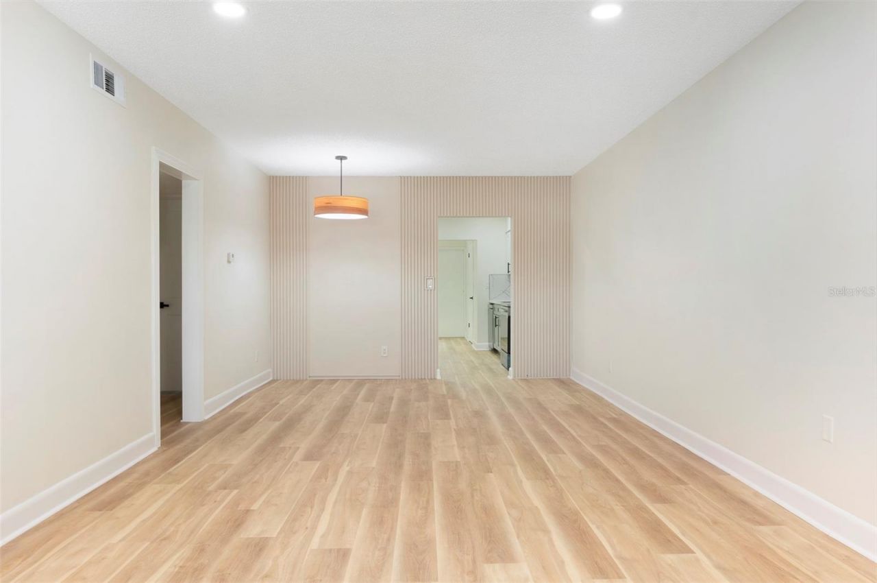 3740 58th Street N, Unit 106, Saint Petersburg, FL 33710 Photo