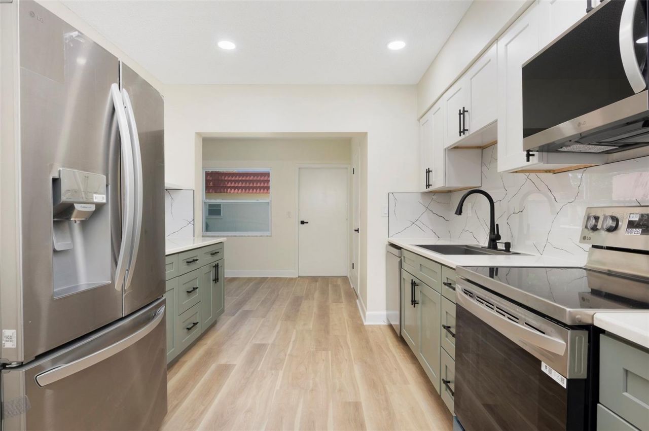 3740 58th Street N, Unit 106, Saint Petersburg, FL 33710 Photo