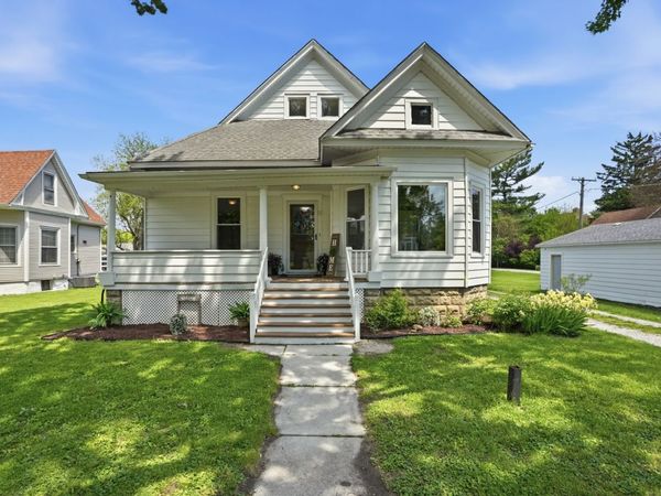 307 W Curtis Street , Grant Park, IL 60940
