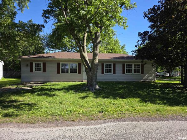 405 KELLER Avenue, Virden, IL 62690