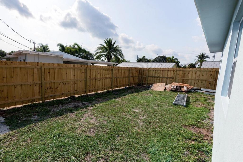 1867 Windsor Drive, North Palm Beach, FL 33408 Photo