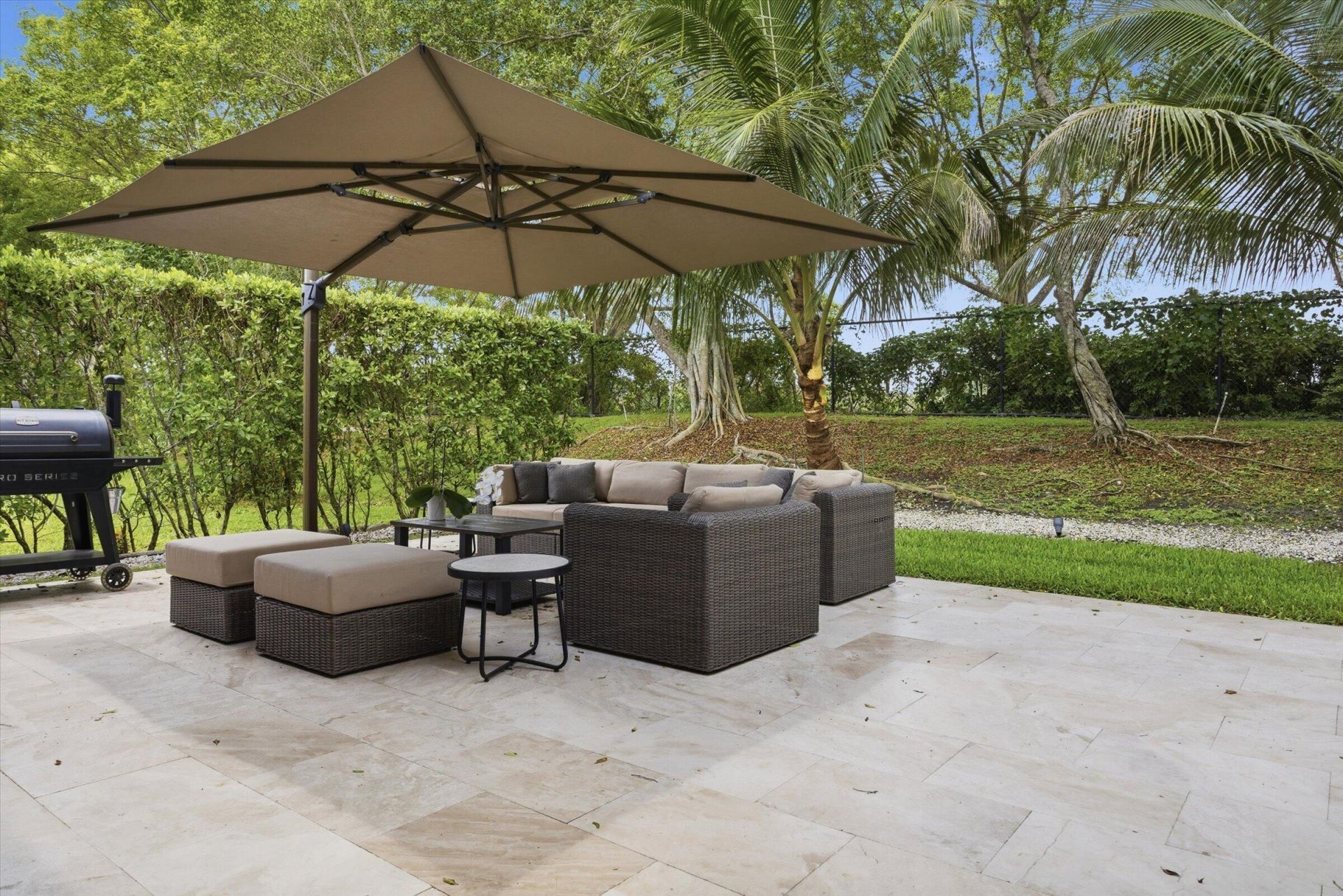 19518 S Whitewater Avenue, Weston, FL 33332 Photo