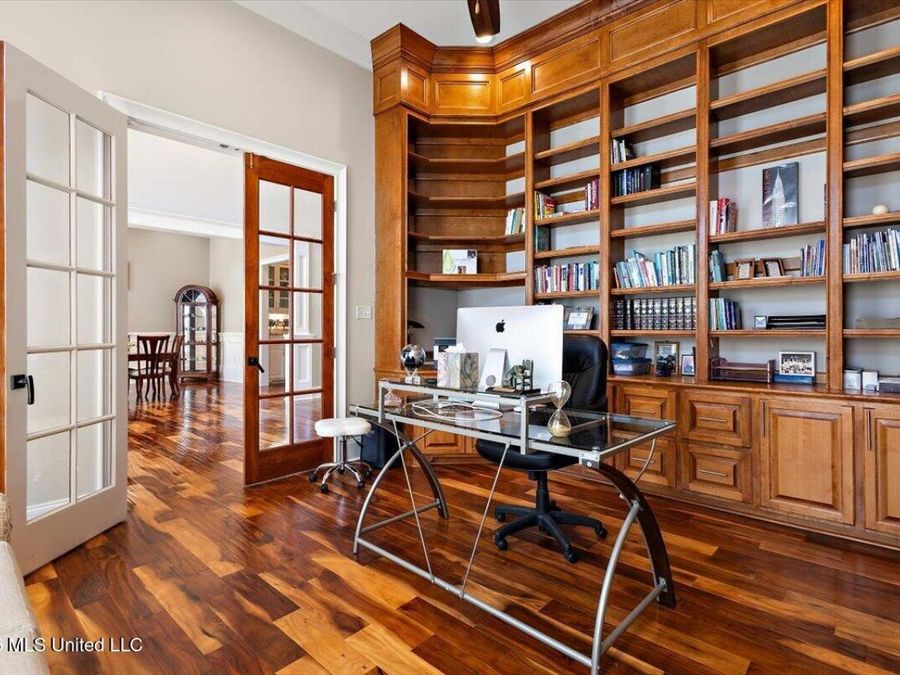 Property Image 6