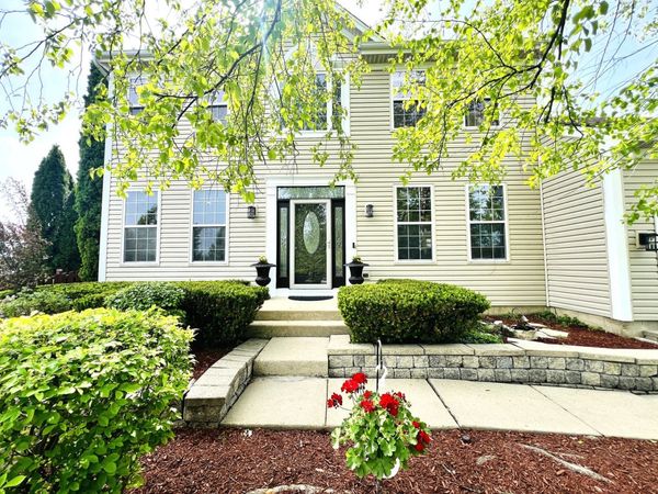 416 PTARMIGAN Place , Lindenhurst, IL 60046