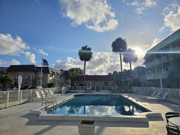 495 SE 8th Street, Unit Apt 237, Deerfield Beach, FL 33441