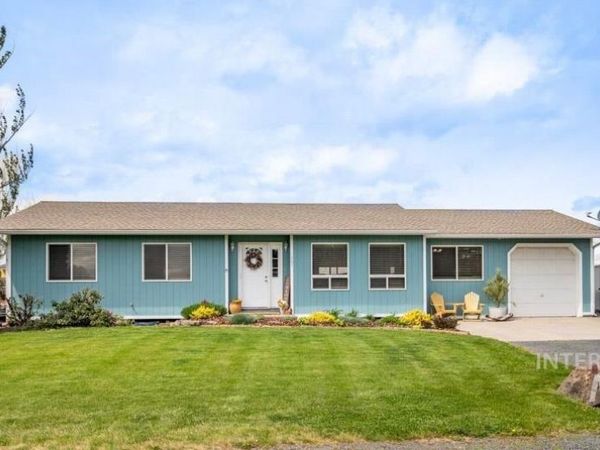 1003 Grand Fir Drive, Moscow, ID 83843