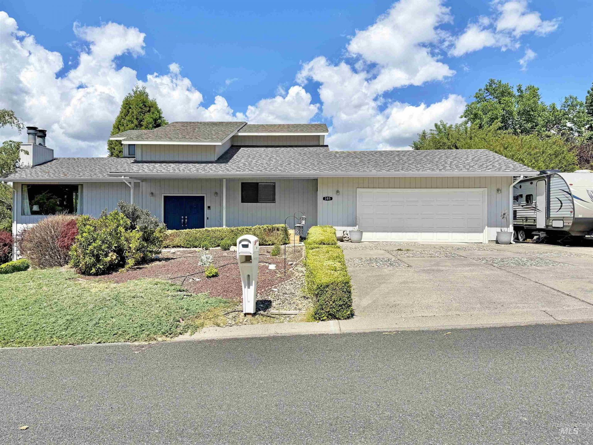 385 W Shiloh Drive, Lewiston, ID 83501 Main Photo