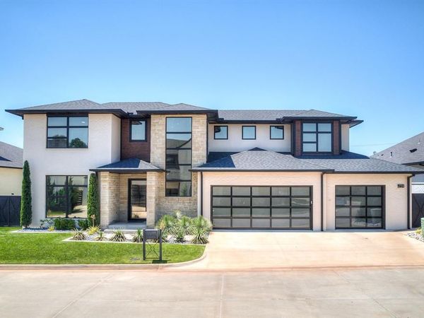 15613 Woodleaf Lane, Edmond, OK 73013