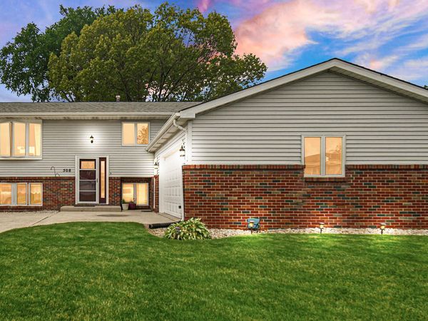 508 James Wittchen Drive , Schererville, IN 46375