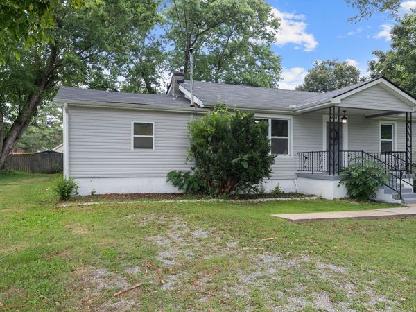 544 Stones River Rd , La Vergne, TN 37086