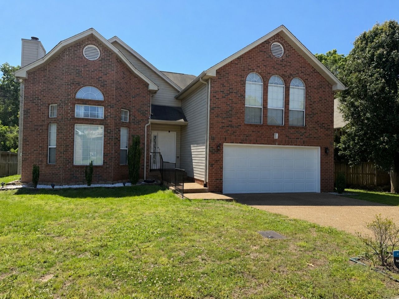 621 Waywood Cir, Antioch, TN 37013 Main Photo