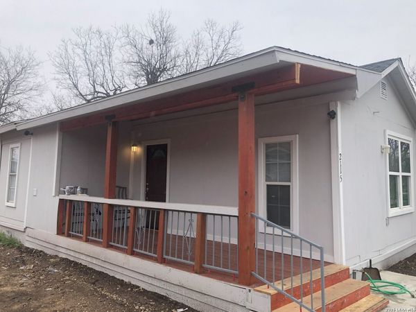 2115 S NAVIDAD ST, San Antonio, TX 78207