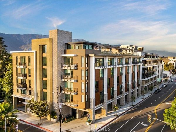 709 #418 E Walnut, Pasadena, CA 91101