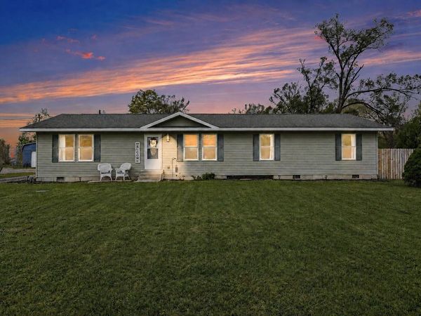 58144 M 51 S, Dowagiac, MI 49047