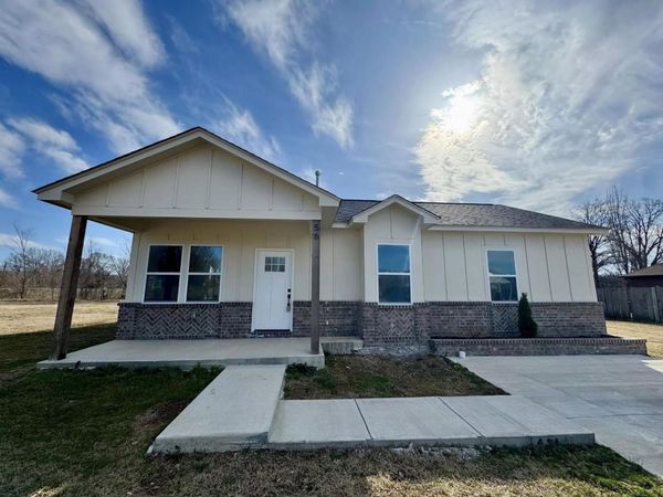56 BROOKSIDE AVE, Mason, TN 38049