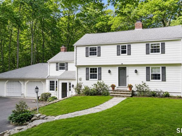 493 Valley , New Canaan, CT 06840