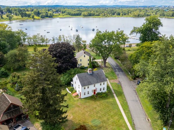 493 Main , Wethersfield, CT 06109