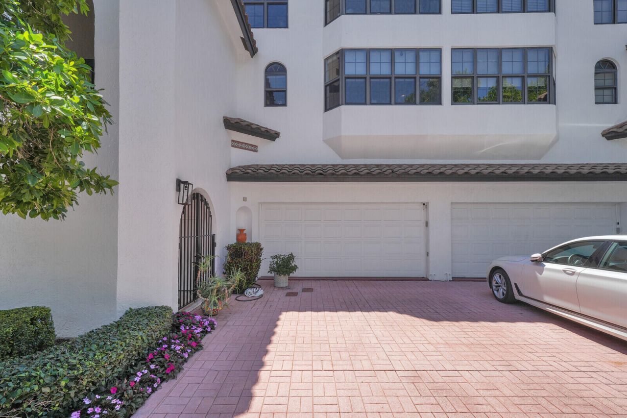 4501 N Ocean Boulevard, Unit Th-04, Boca Raton, FL 33431 Photo