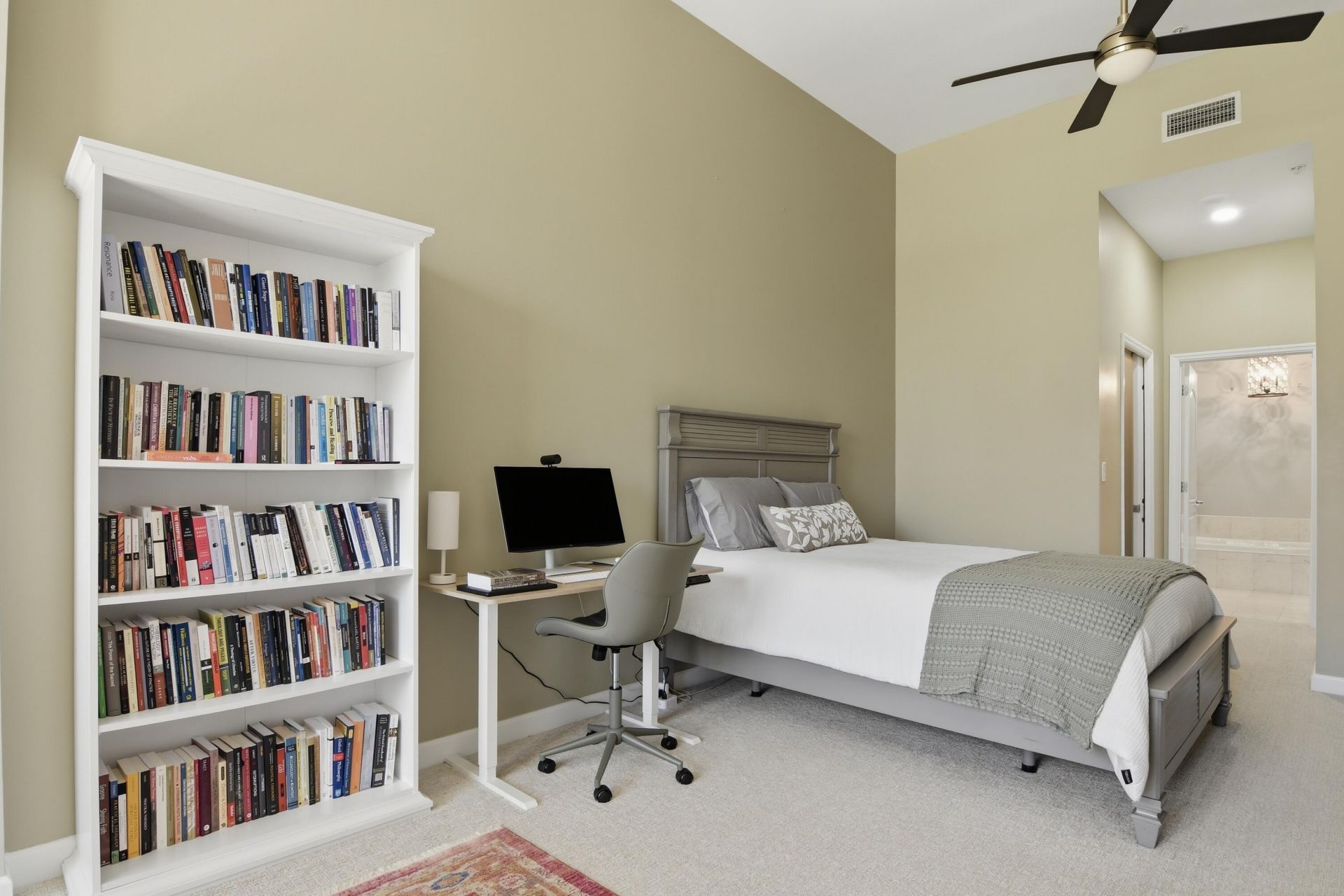 801 S Olive Avenue, Unit 206, West Palm Beach, FL 33401 Photo