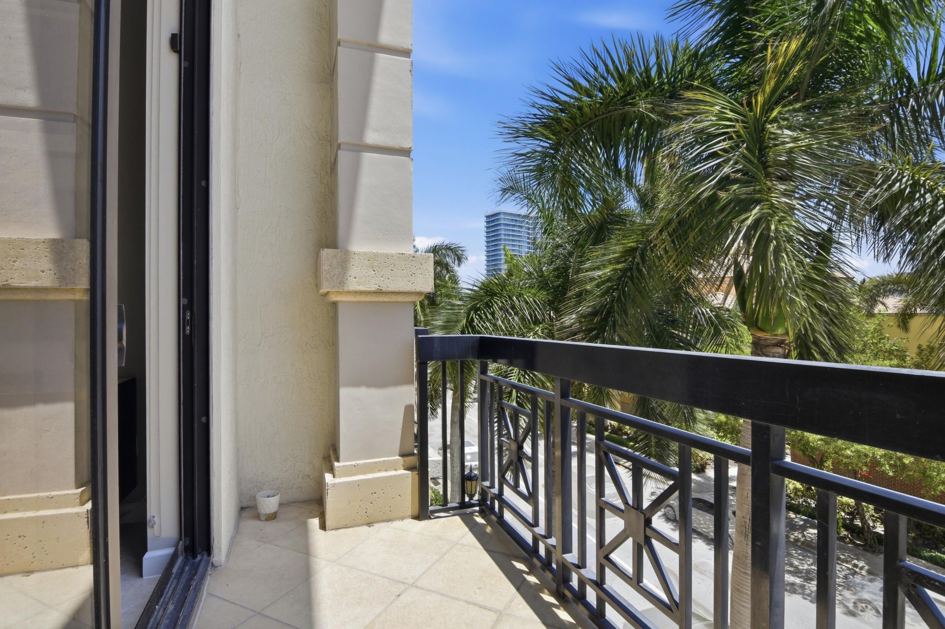 801 S Olive Avenue, Unit 206, West Palm Beach, FL 33401 Photo