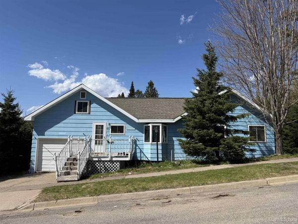 73 Allen Street, Iron River, MI 49935