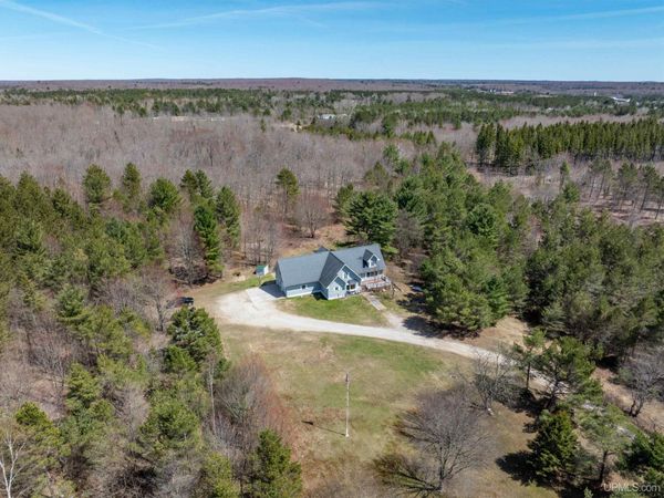 N6536 Alger Heights Road, Munising Twp, MI 49862