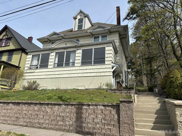 218 Mason Avenue, Hancock, MI 49930