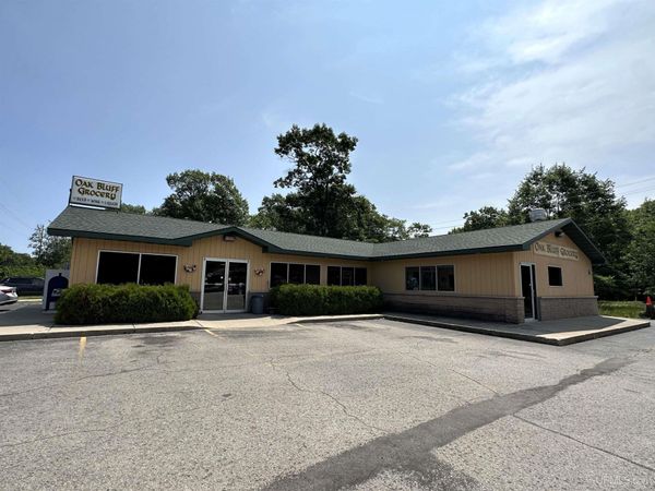 2821 S Hill Road, Gladstone, MI 49837
