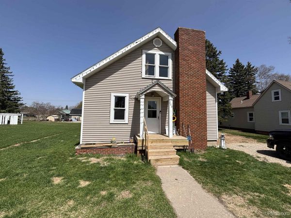 208 W Avenue C Avenue, Newberry, MI 49868