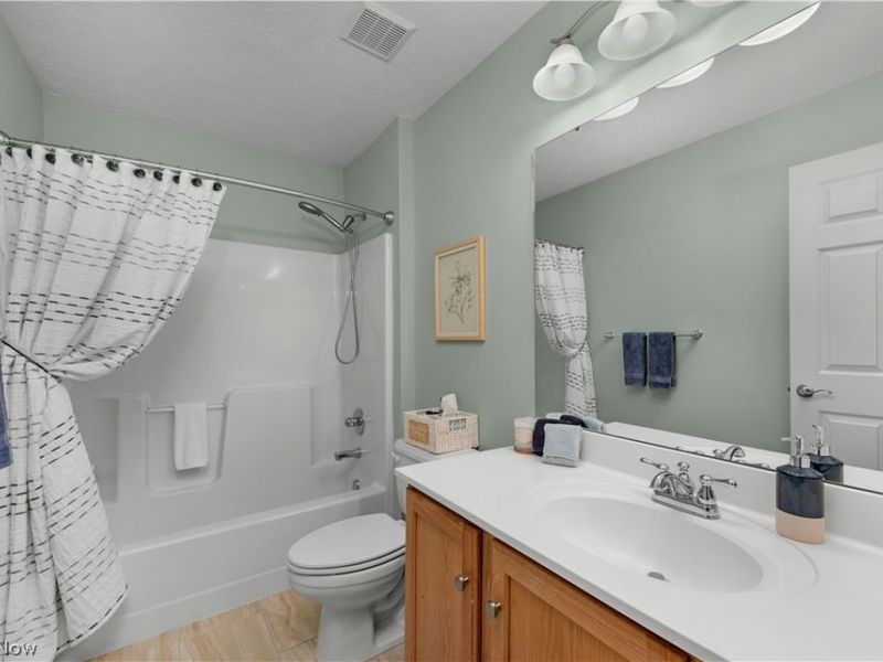 6901 Buck Horn Boulevard, Lorain, OH 44053 Photo 39