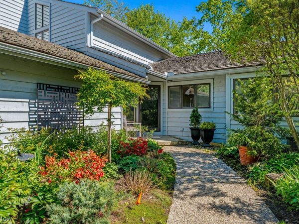 Chagrin Falls, OH 44022