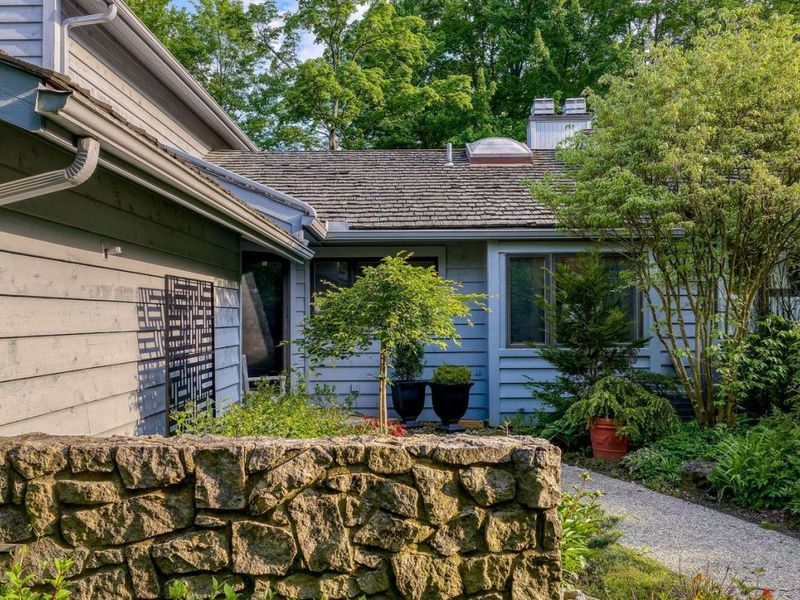 Chagrin Falls, OH 44022 Photo 5