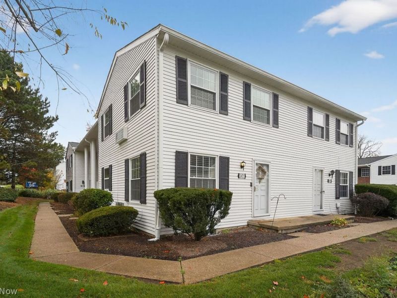 1473 Munroe Falls Avenue , Cuyahoga Falls, OH 44221 Photo 3