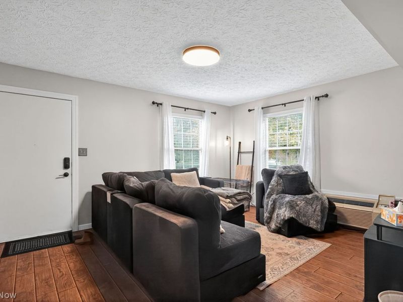 1473 Munroe Falls Avenue , Cuyahoga Falls, OH 44221 Photo 7