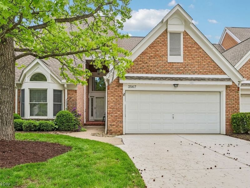 3567 Sparrow Pond Circle , Bath, OH 44333 Photo 1
